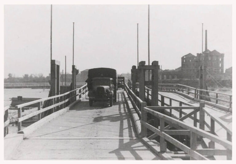 Крюків, в'їзд на автомобільний міст Остланд, 1941 рік, фото №3362