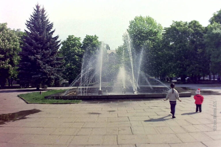 Фонтан у сквері Жовтневий, фото №3504