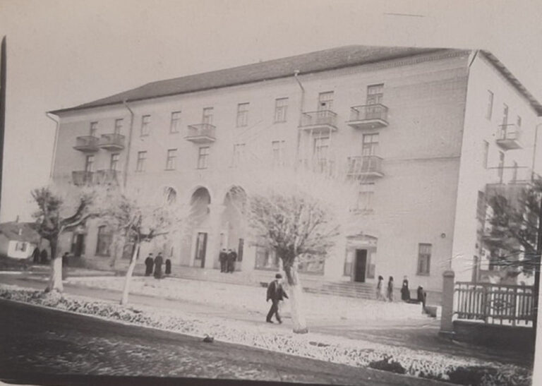 Гуртожиток технікуму залізничного транспорту, 1957 рік, фото №3622