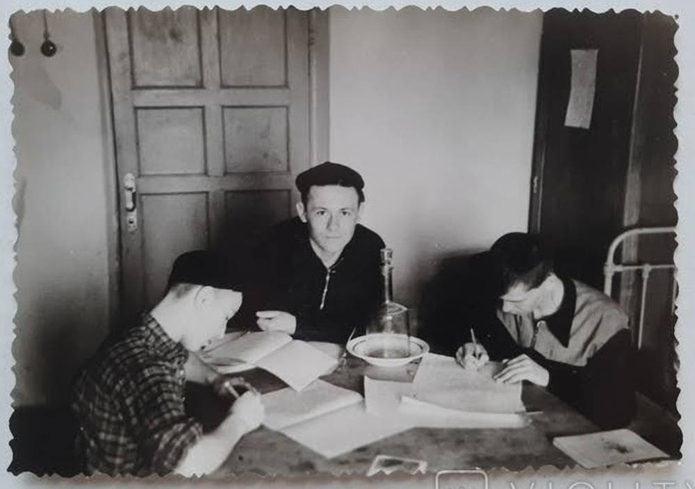 В кімнаті №60, гуртожиток, 1958 рік, фото №3637