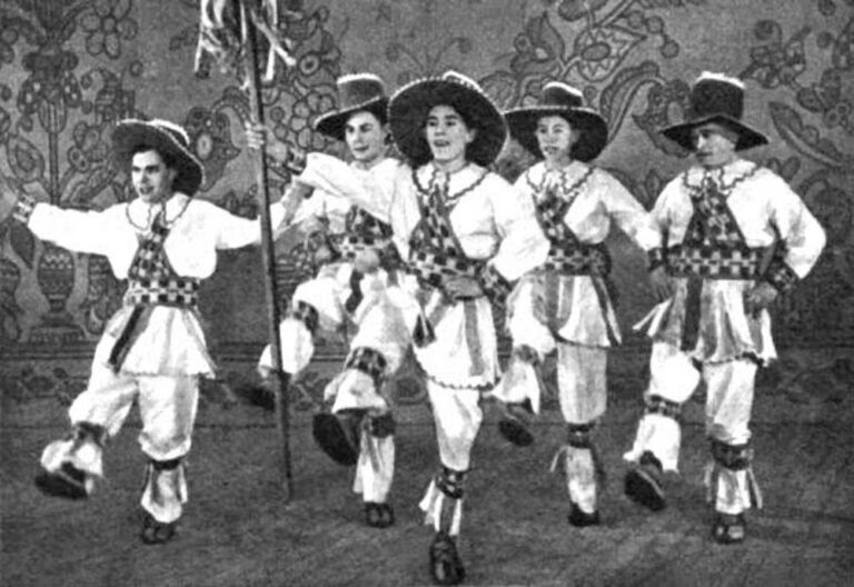 Румунський народний танець, 1954 рік, фото №3680