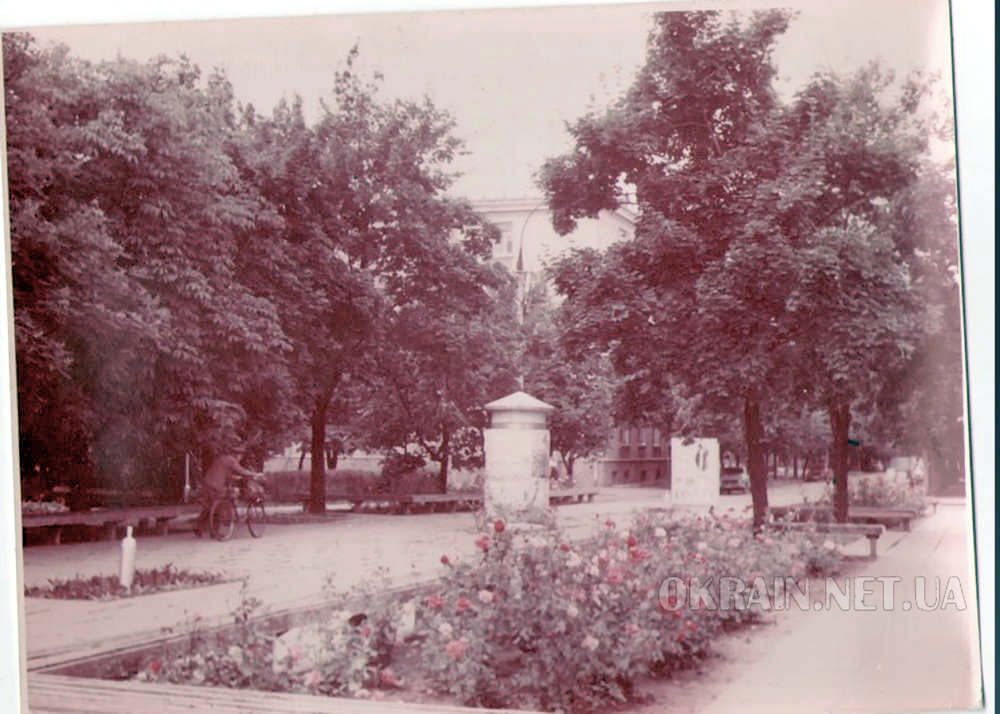 Сквер Жовтневий, Кременчук, фото №3703