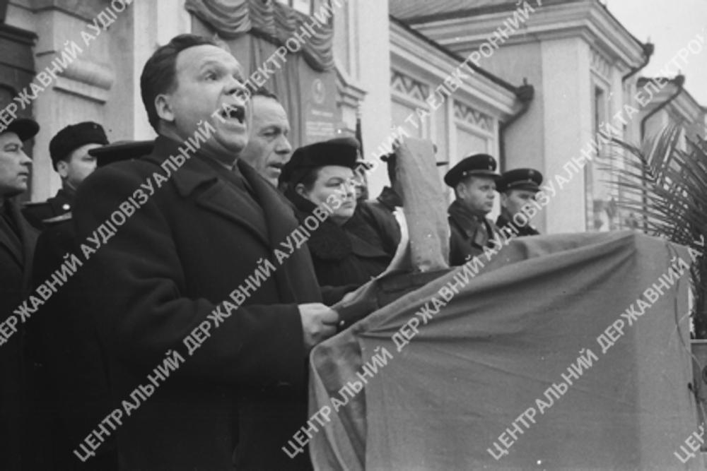 Мітінг на залізничному вокзалі, 1949 рік, фото №3708