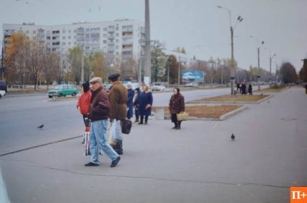 Зупинка "Палац культури КрАЗ", Кременчук, фото №3719