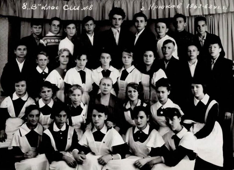 8-В клас, школа №8, Крюків, 1963 рік, фото №3885