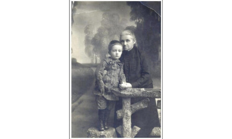 Катерина Шуйська з онуком, 1916 рік, фото №3915