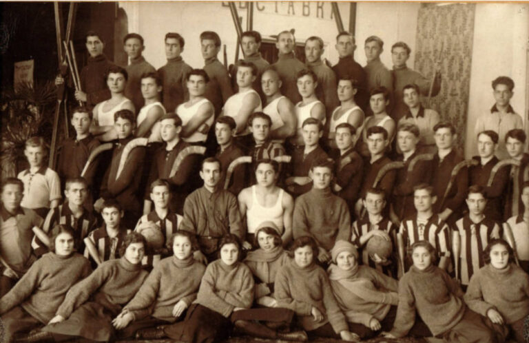 Хокеїсти при залізничному клубі, 1927 рік, фото №3951