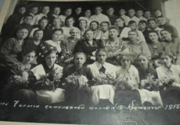 Випуск 7 класу семирічної школи №12, 1956 рік, фото №3969