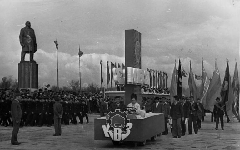 Першотравнева демонстрація та колона КВЗ, фото №3987