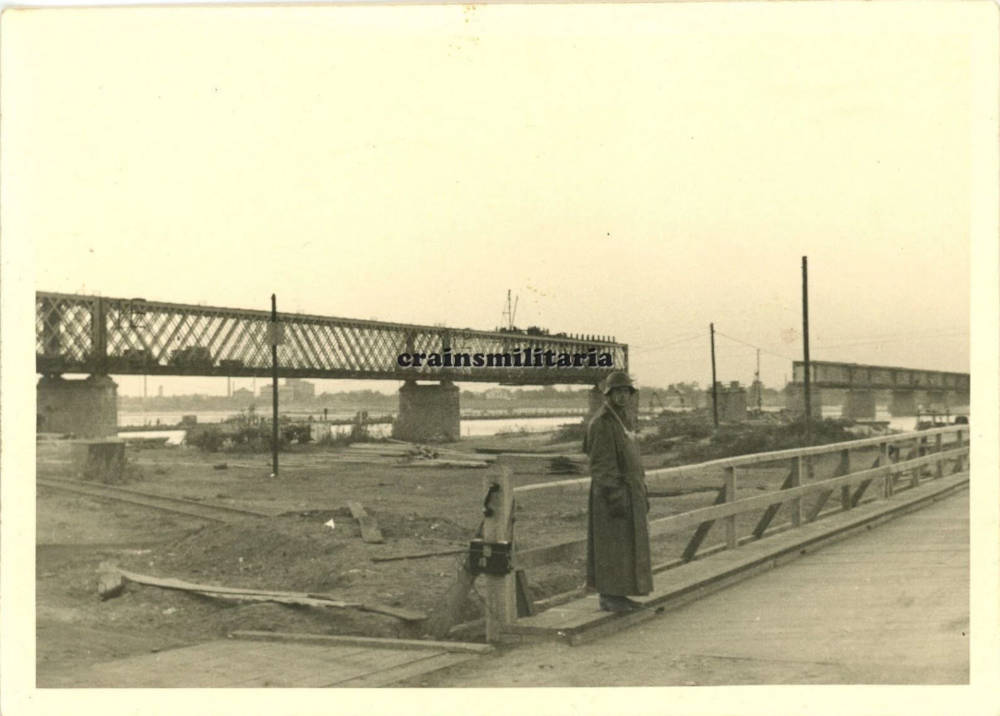 Залізничний міст через Дніпро, 1941 рік, фото №4008