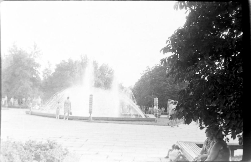 Фонтан у сквері Жовтневому, 1978 рік, фото №4020