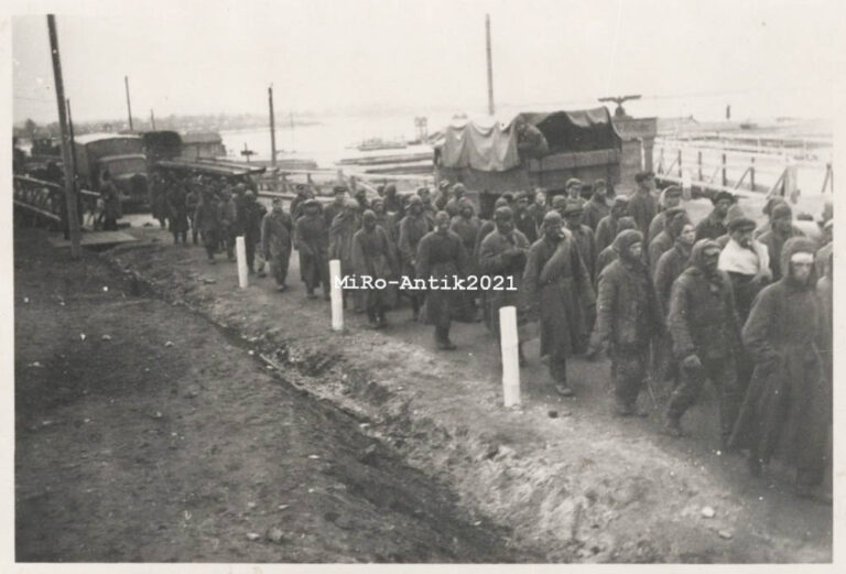 Колона радянських військовополонених, 1941 рік, фото №4049