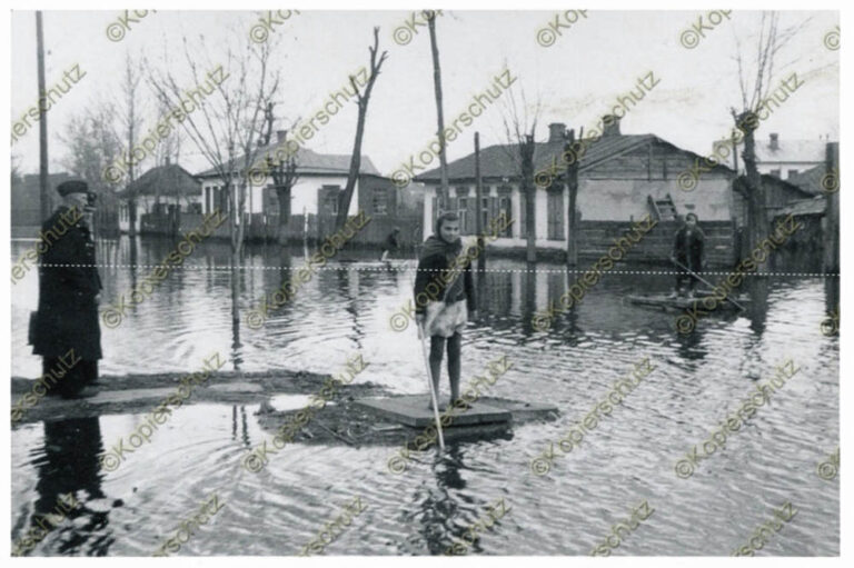 Повінь у Кременчуці 1942 року, вулиця Колгоспна, фото №4060