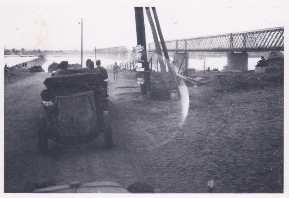 Дорога перед в'їздом на переправу, 1941 рік, фото №4106