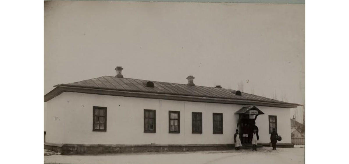 Приміщення для чорноробів Кременчуцьких богоугодних закладів на фото 1901 року, архівне фото №4175