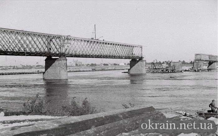 Зруйнований міст у Кременчуці 1941 рік фото з Крюкова фото 507