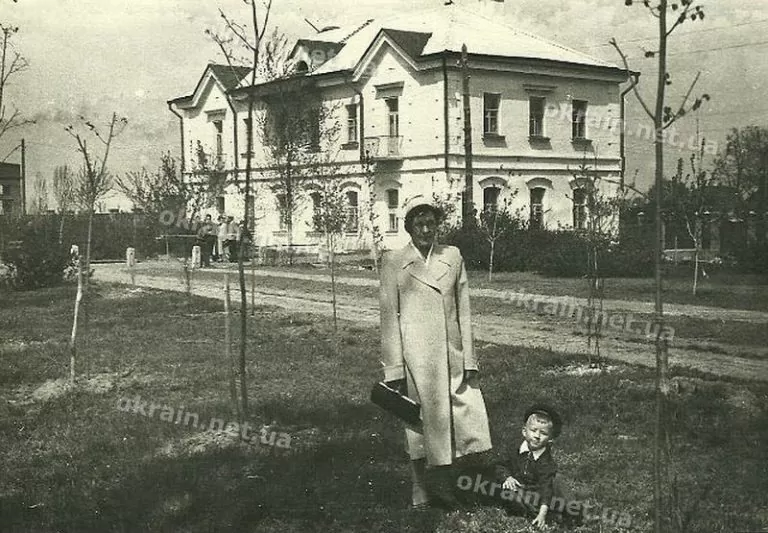 Дом на Набережной в Кременчуге - фото 1658