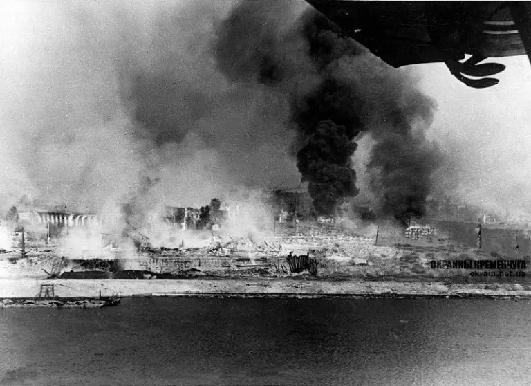 Вид на горящий Кременчуг 1943 год фото номер 2089