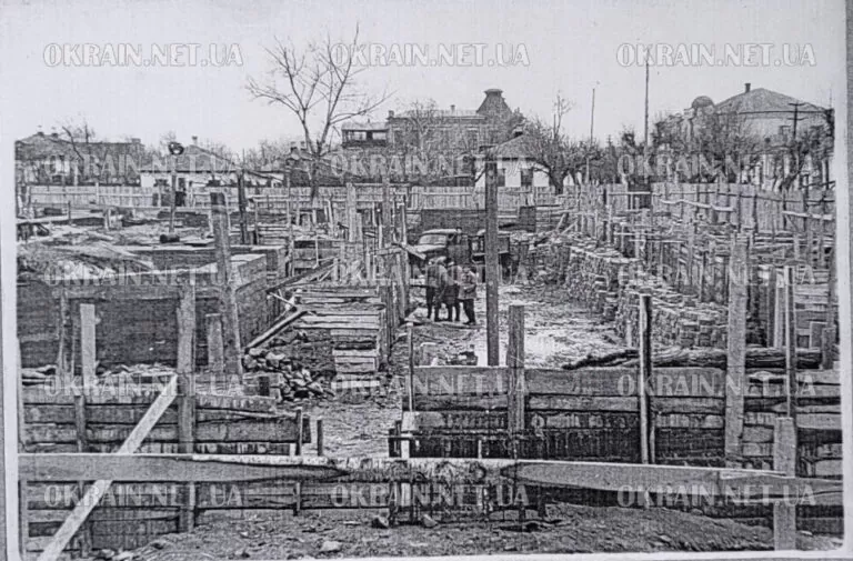 Будівництво гуртожитку Крюків 1950-ті роки фото 2569