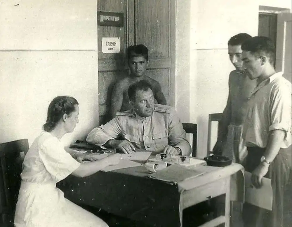 Начмед 10-ї ВАШПНЛ Юрченко А.Л., 1952 рік, фото №3381